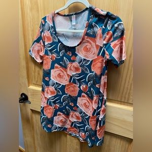 XXS LuLaRoe top